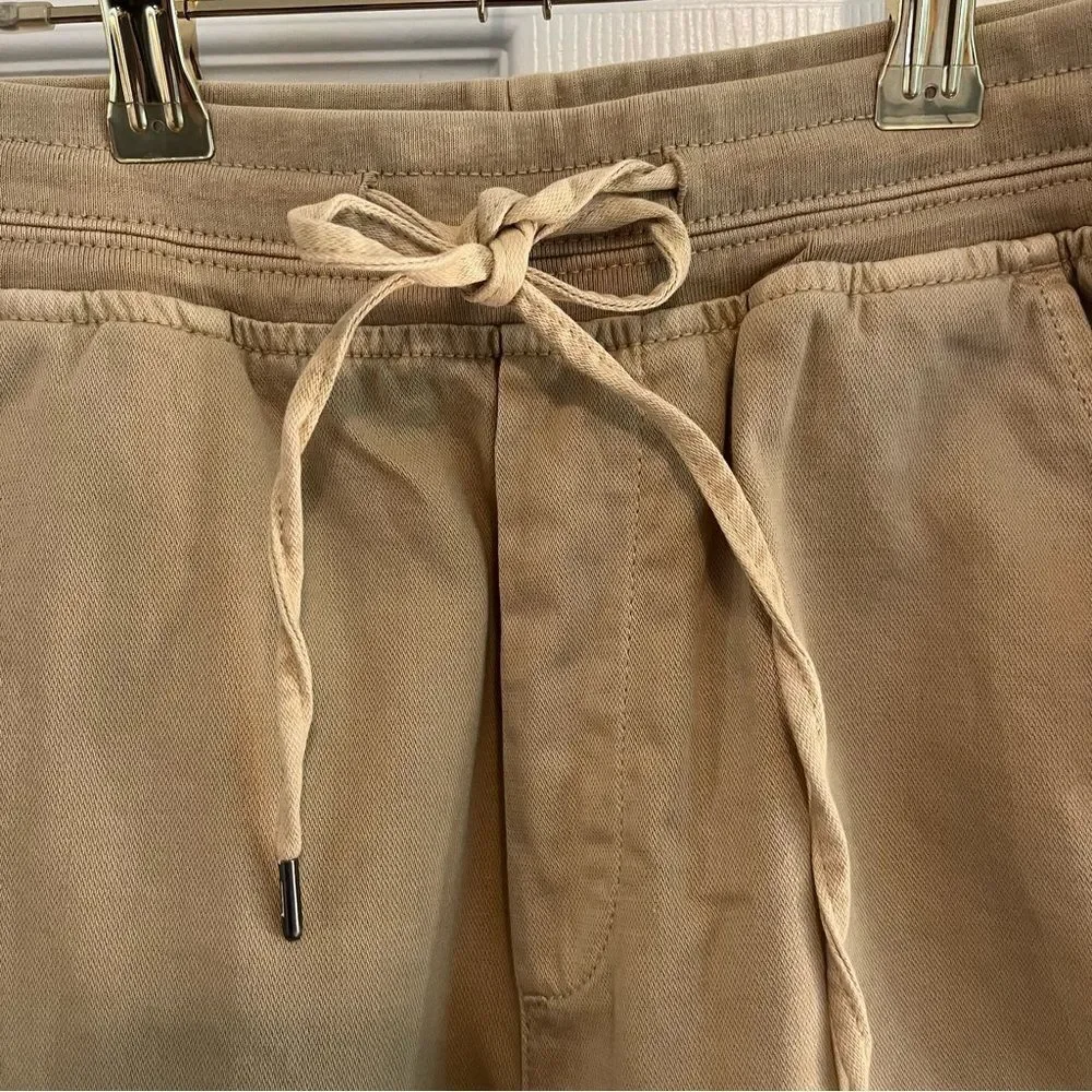 GAP Tan Cargo Shorts with Elastic Waistband NWT